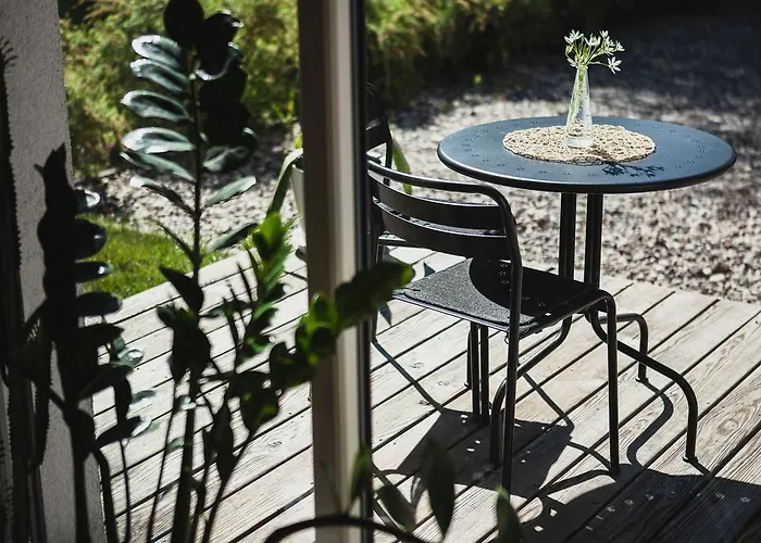 Guest house Saka Vacation House 4*